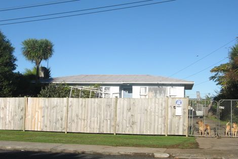 Photo of property in 97 Gloucester Road, Manurewa, Auckland, 2102