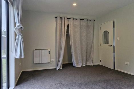 Photo of property in 32b Waiwaka Terrace, Strandon, New Plymouth, 4312