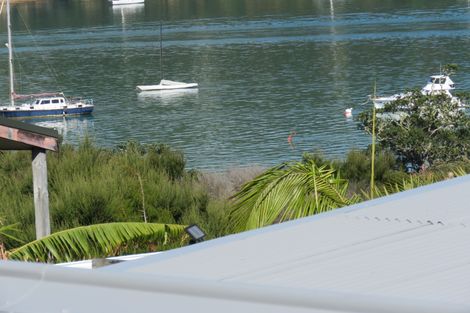 Photo of property in 12 Deeming Road, Okiato, Russell, 0272