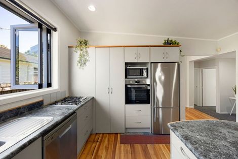 Photo of property in 6 Gillies Avenue, Claudelands, Hamilton, 3214