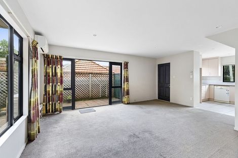 Photo of property in 15 Ira Street, Miramar, Wellington, 6022