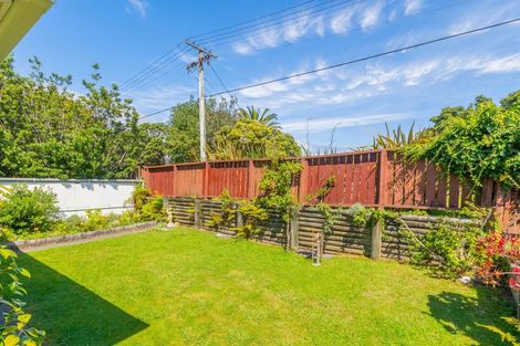 Photo of property in 7 Ngapotiki Street, Paraparaumu Beach, Paraparaumu, 5032