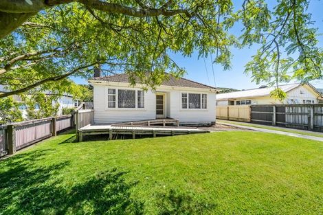 Photo of property in 73 Wellington Road, Wainuiomata, Lower Hutt, 5014