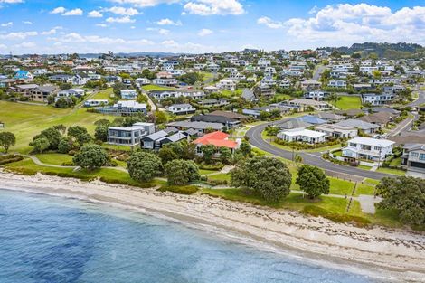 Photo of property in 28 Schooner Avenue, Snells Beach, 0920