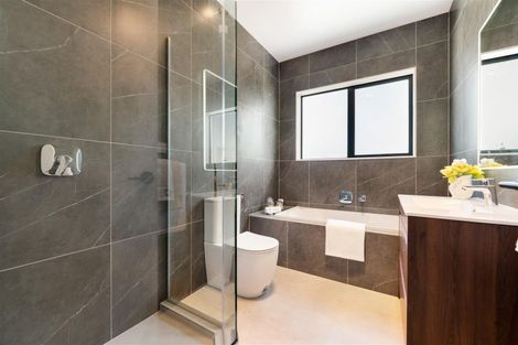 Photo of property in 27 Cloonlyon Drive, Flat Bush, Auckland, 2019