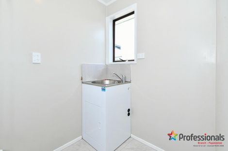 Photo of property in 22 Caringbah Drive, Papatoetoe, Auckland, 2025