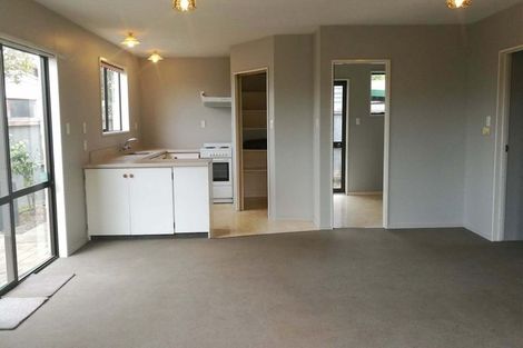 Photo of property in 4 Oriana Crescent, Hornby, Christchurch, 8042