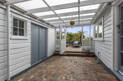 Photo of property in 151 Victoria Road, Saint Clair, Dunedin, 9012