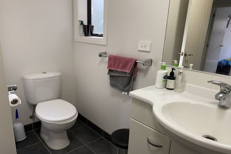 Photo of property in 12 Newbury Place, Schnapper Rock, Auckland, 0632