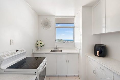 Photo of property in 23uc7 Rangitane Street, Maupuia, Wellington, 6022
