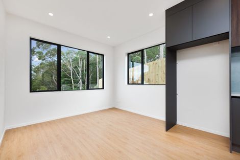 Photo of property in 9b Endurance Rise, Orewa, 0931
