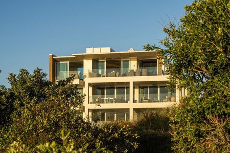 Photo of property in 154 Marine Parade, Mount Maunganui, 3116