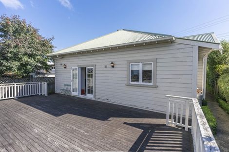 Photo of property in 185 Kenmure Road, Kenmure, Dunedin, 9011