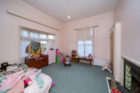 Photo of property in 262 South Road, Hawera, 4610