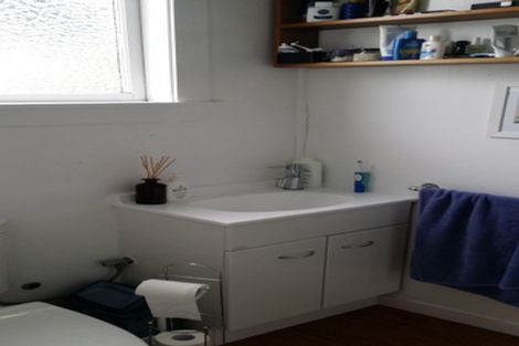 Photo of property in 15 Crieff Street, Northland, Wellington, 6012