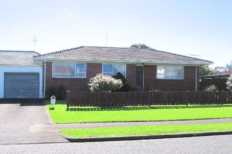 Photo of property in 2/2 Dillimore Avenue, Pakuranga, Auckland, 2010