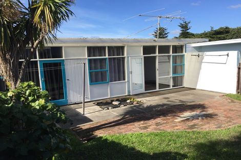Photo of property in 1a Richard Street, Titahi Bay, Porirua, 5022
