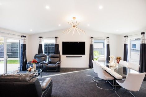 Photo of property in 9 Ivy Lane, Kelvin Grove, Palmerston North, 4414