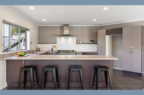 Photo of property in 16 Eastcott Grove, Churton Park, Wellington, 6037