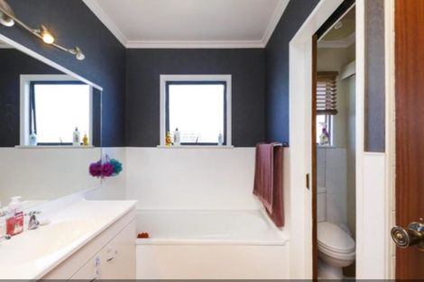 Photo of property in 11 Sandstrom Grove, Feilding, 4702