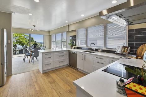 Photo of property in 8 Hamlet Place, Pukekohe, 2120