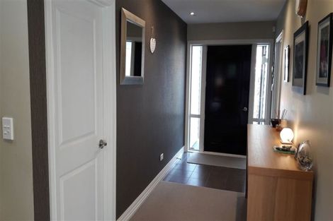 Photo of property in 123 Holly Road, St Albans, Christchurch, 8014