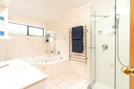 Photo of property in 91 Woodman Drive, Tawa, Wellington, 5028