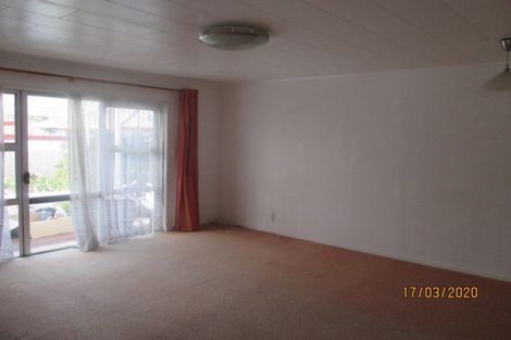 Photo of property in 2/133 Pigeon Mountain Road, Half Moon Bay, Auckland, 2012