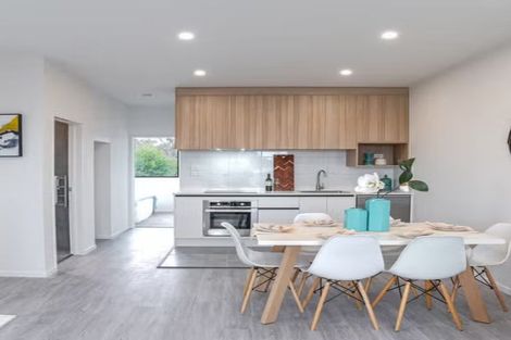 Photo of property in 40d Innismara Avenue, Wattle Downs, Auckland, 2103