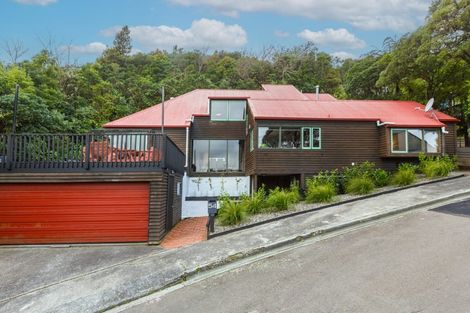 Photo of property in 54 Amapur Drive, Khandallah, Wellington, 6035