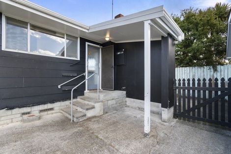 Photo of property in 14 Wilson Street, Bulls, 4818