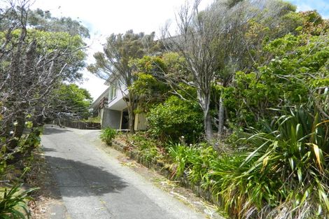 Photo of property in 5 Huia Street, Tawa, Wellington, 5028