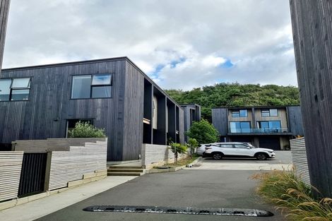 Photo of property in 20u9 Trent Street, Island Bay, Wellington, 6023