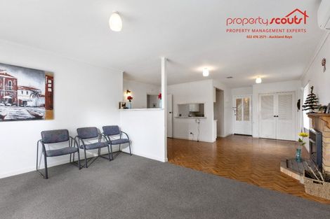 Photo of property in 537 Glenfield Road, Glenfield, Auckland, 0629