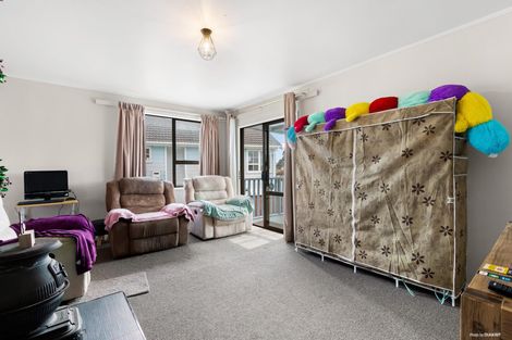 Photo of property in 13 Poutini Place, Manurewa, Auckland, 2102