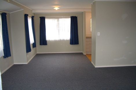 Photo of property in 3/94 Birkenhead Avenue, Birkenhead, Auckland, 0626