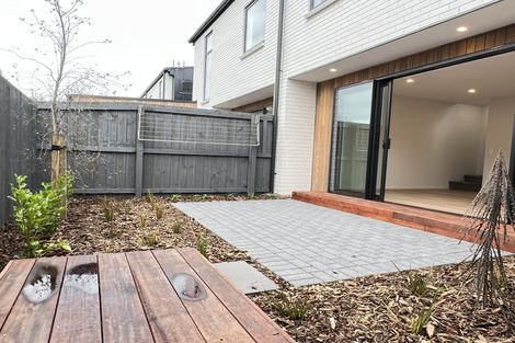 Photo of property in 88 Holly Road, St Albans, Christchurch, 8014