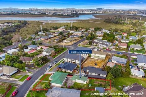 Photo of property in 63 Divich Avenue, Te Atatu South, Auckland, 0610