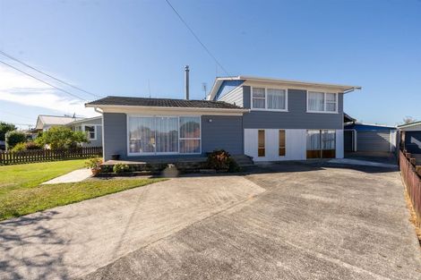 Photo of property in 52 Mears Road, St Andrews, Hamilton, 3200