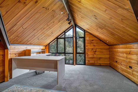 Photo of property in 21b Sequoia Grove, Merrilands, New Plymouth, 4312