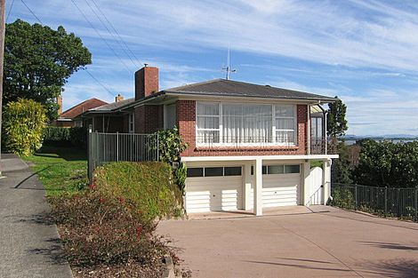 Photo of property in 131 Ngatai Road, Otumoetai, Tauranga, 3110