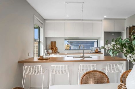 Photo of property in 6 Marcoola Drive, Rolleston, 7614