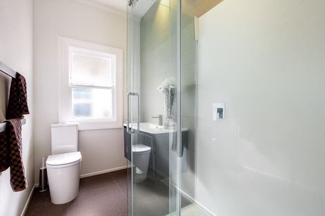 Photo of property in 12 Tinakori Road, Thorndon, Wellington, 6011