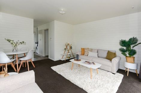 Photo of property in 2/73 Harewood Road, Papanui, Christchurch, 8053
