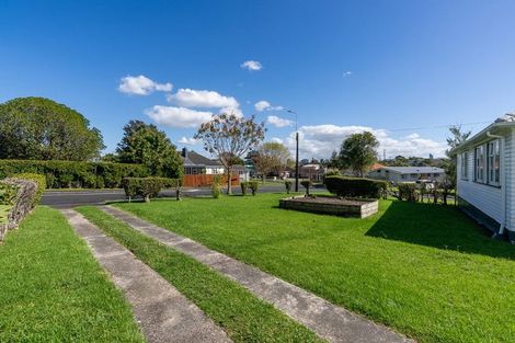 Photo of property in 13 Philomel Crescent, Bayswater, Auckland, 0622