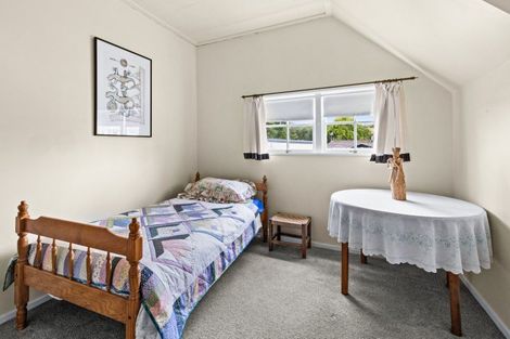 Photo of property in 43 James Cook Street, Havelock North, 4130