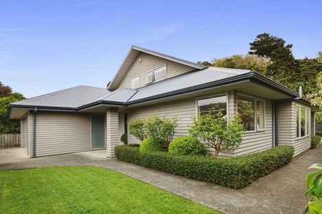 Photo of property in 6a Luckie Street, Tawa, Wellington, 5028