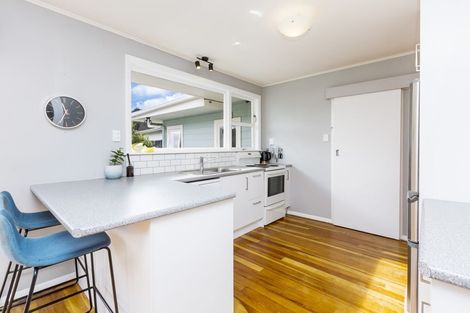 Photo of property in 65 Moeraki Road, Maoribank, Upper Hutt, 5018
