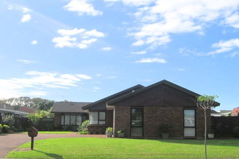 Photo of property in 14 Camden Place, Papatoetoe, Auckland, 2025