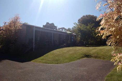 Photo of property in 19 Sungrove Rise, Sunnyvale, Auckland, 0612